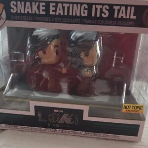 Marvel Loki Season 2 Bobblehead Duo - Red and Black